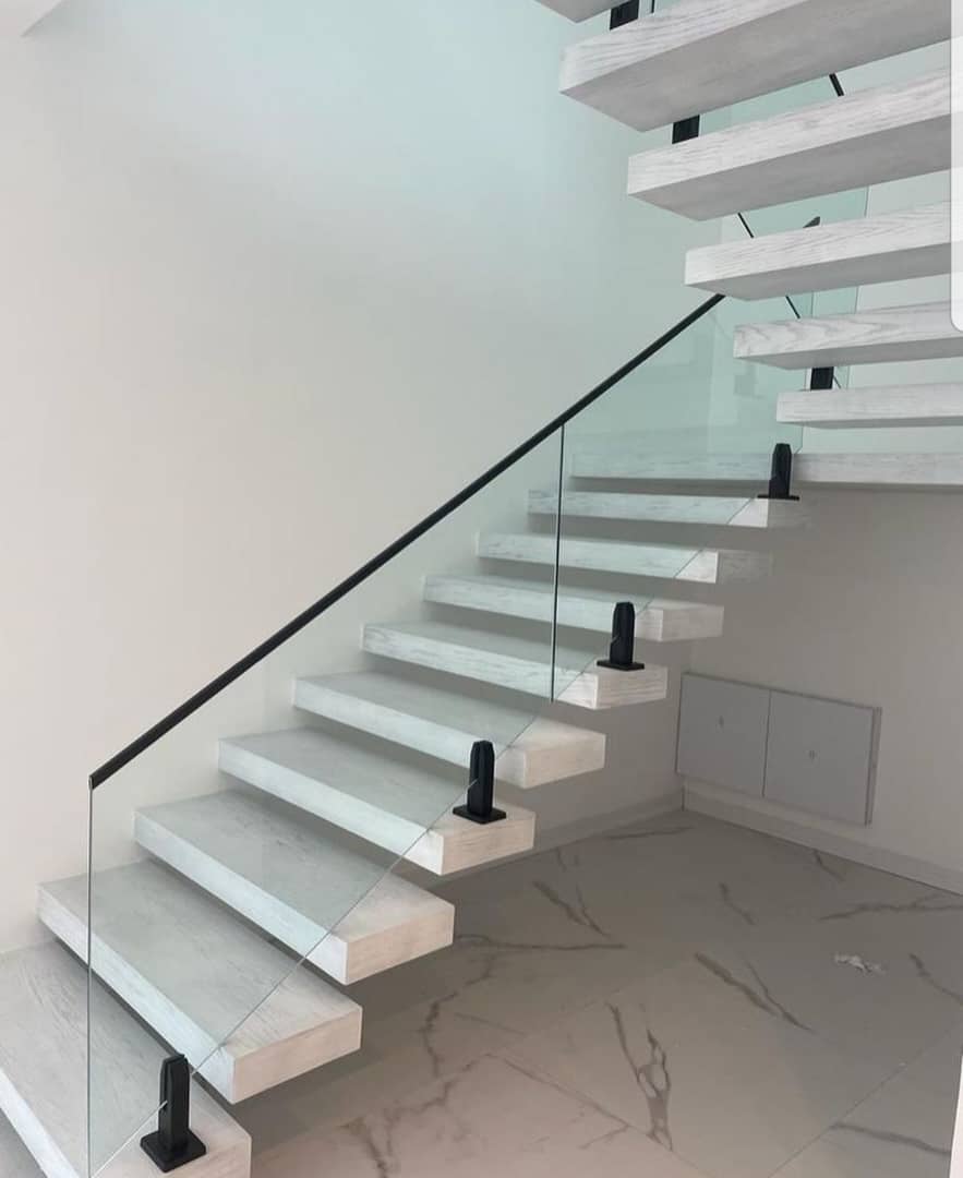 نرده شیشه ای